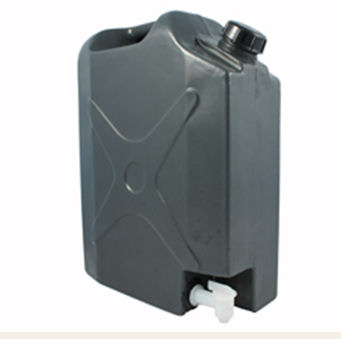 FRONT RUNNER PLASTIC WATER JERRY CAN WITH TAP